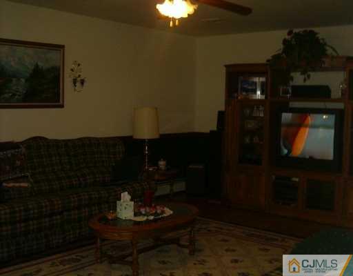 35 Kearney Road Sayreville, NJ 08879 - Photo 8 of 8 Gallery Image 8