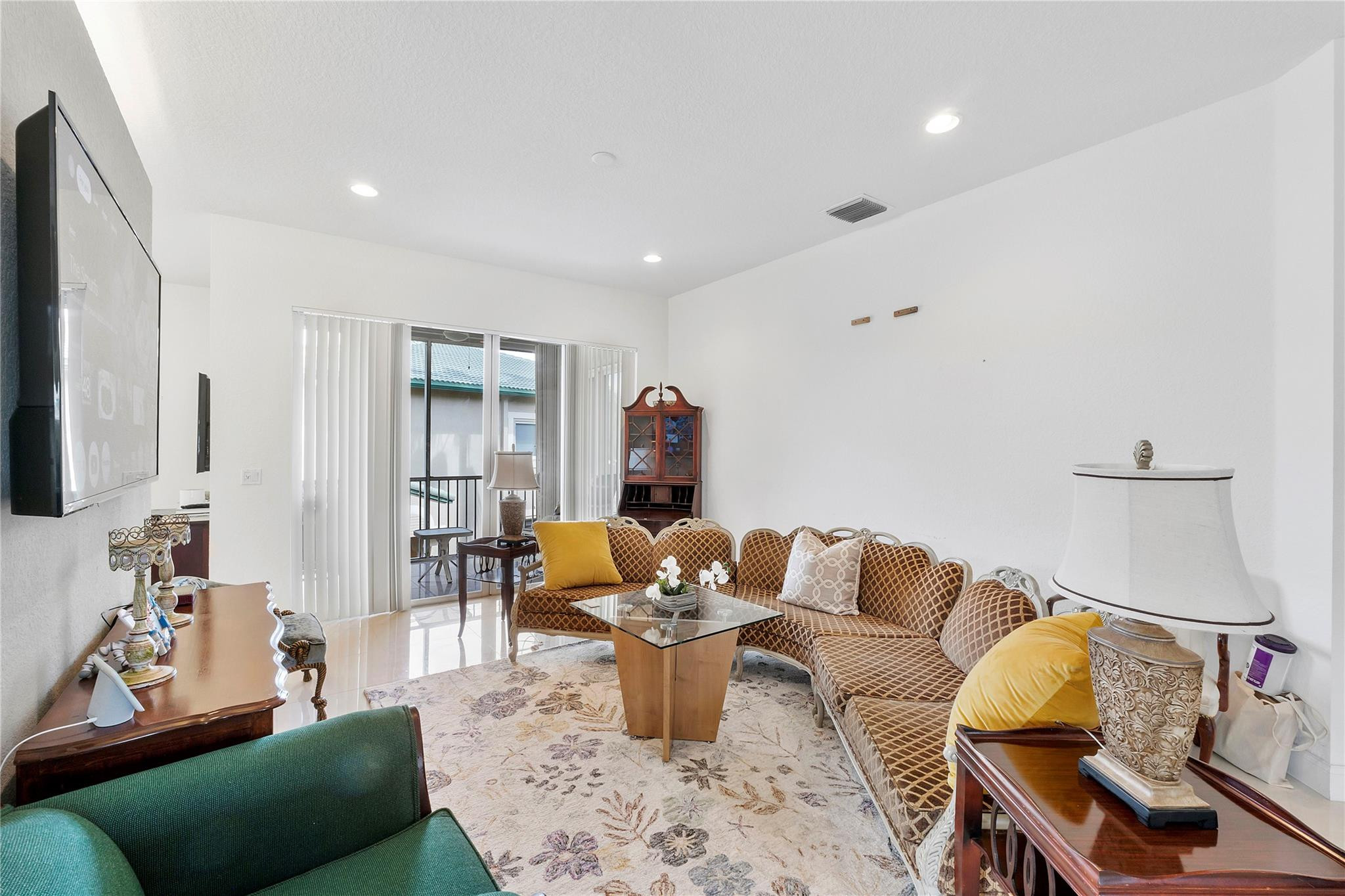 7940 Exeter Circle East, Unit 201 Tamarac, FL 33321 - Photo 11 of 36 Photo 11