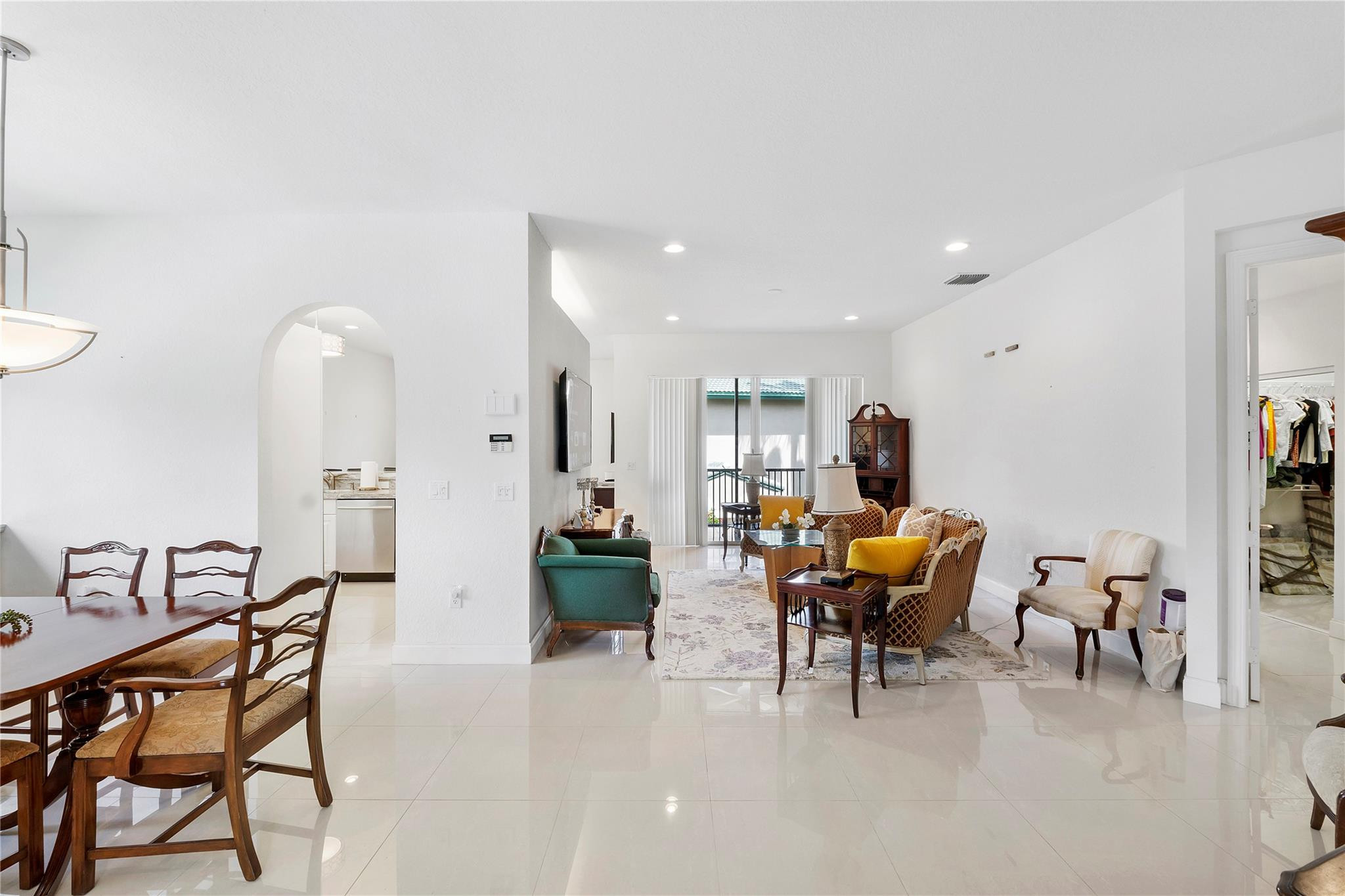 7940 Exeter Circle East, Unit 201 Tamarac, FL 33321 - Photo 6 of 36 Photo 6