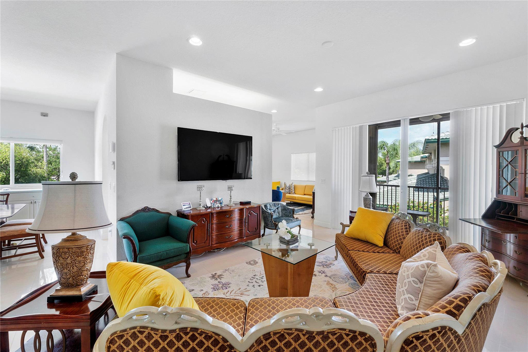 7940 Exeter Circle East, Unit 201 Tamarac, FL 33321 - Photo 9 of 36 Photo 9