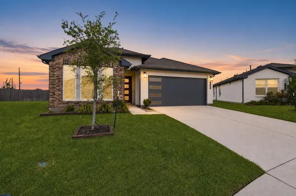 $2,600 | 19039 Drayton Vlg Trace, Richmond, TX 77407
