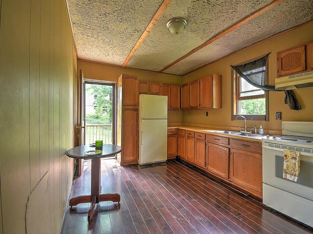 372 Greenlee Road Johnson City, TN 37601 - Photo 8 of 31 Kitchen
