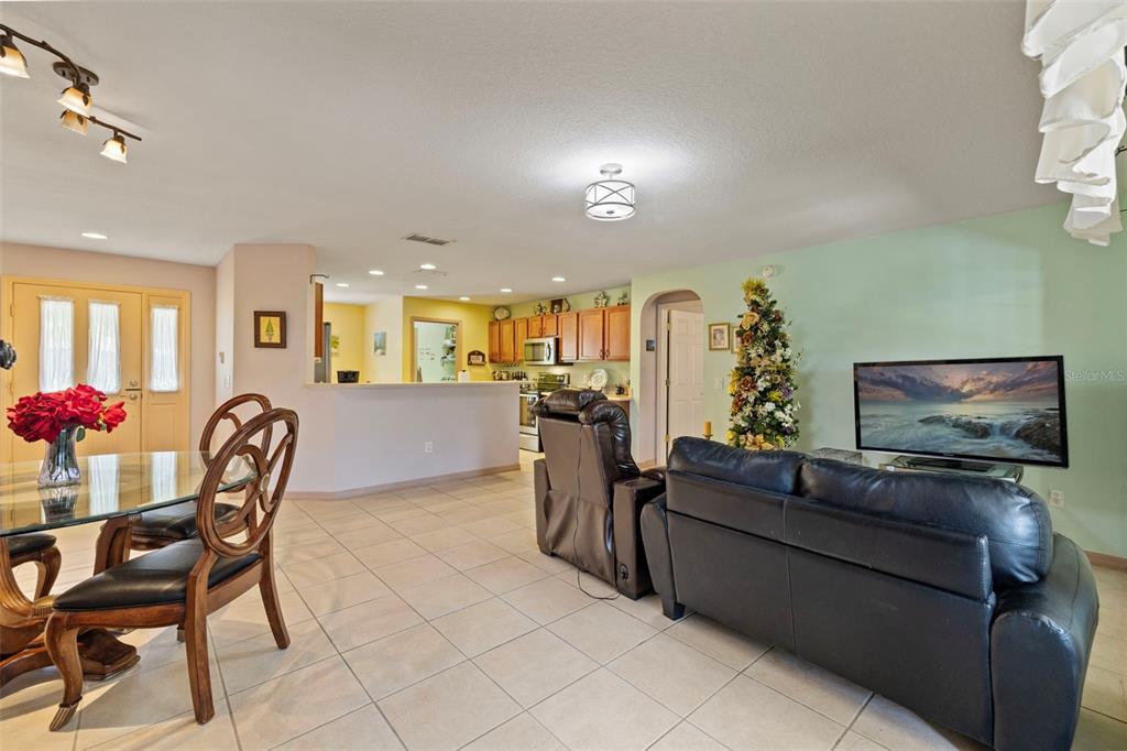 8351 Southwest 79th Circle Ocala, FL 34476 - Photo 9 of 27 Gallery Image 9