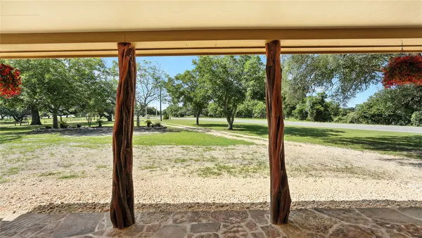 $2,500,000 | 2410 Fm 1680, Flatonia, TX 78941