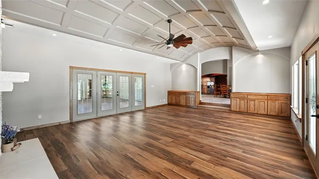 $2,500,000 | 2410 Fm 1680, Flatonia, TX 78941