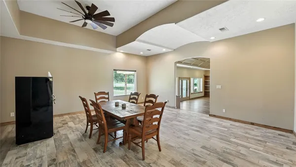 $2,500,000 | 2410 Fm 1680, Flatonia, TX 78941