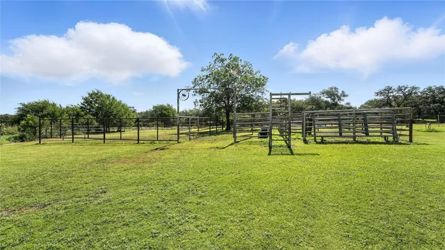 $2,500,000 | 2410 Fm 1680, Flatonia, TX 78941