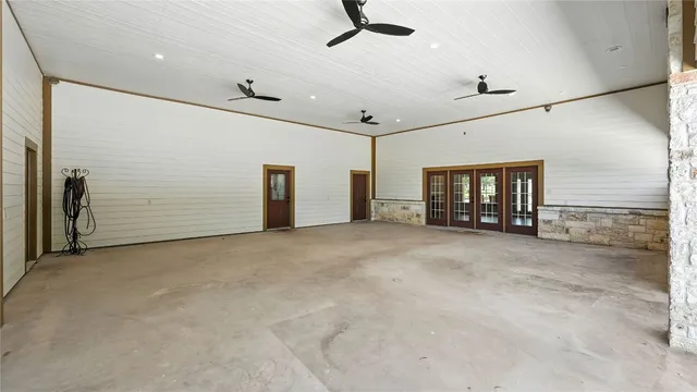 $2,500,000 | 2410 Fm 1680, Flatonia, TX 78941