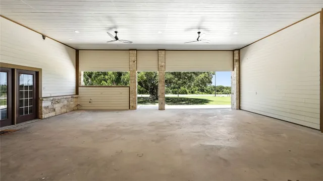 $2,500,000 | 2410 Fm 1680, Flatonia, TX 78941