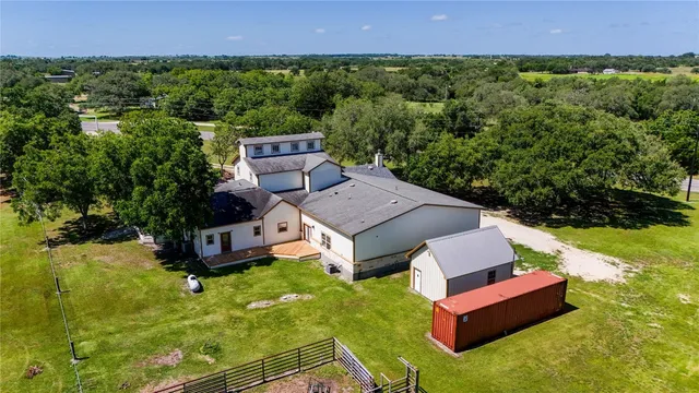 $2,500,000 | 2410 Fm 1680, Flatonia, TX 78941