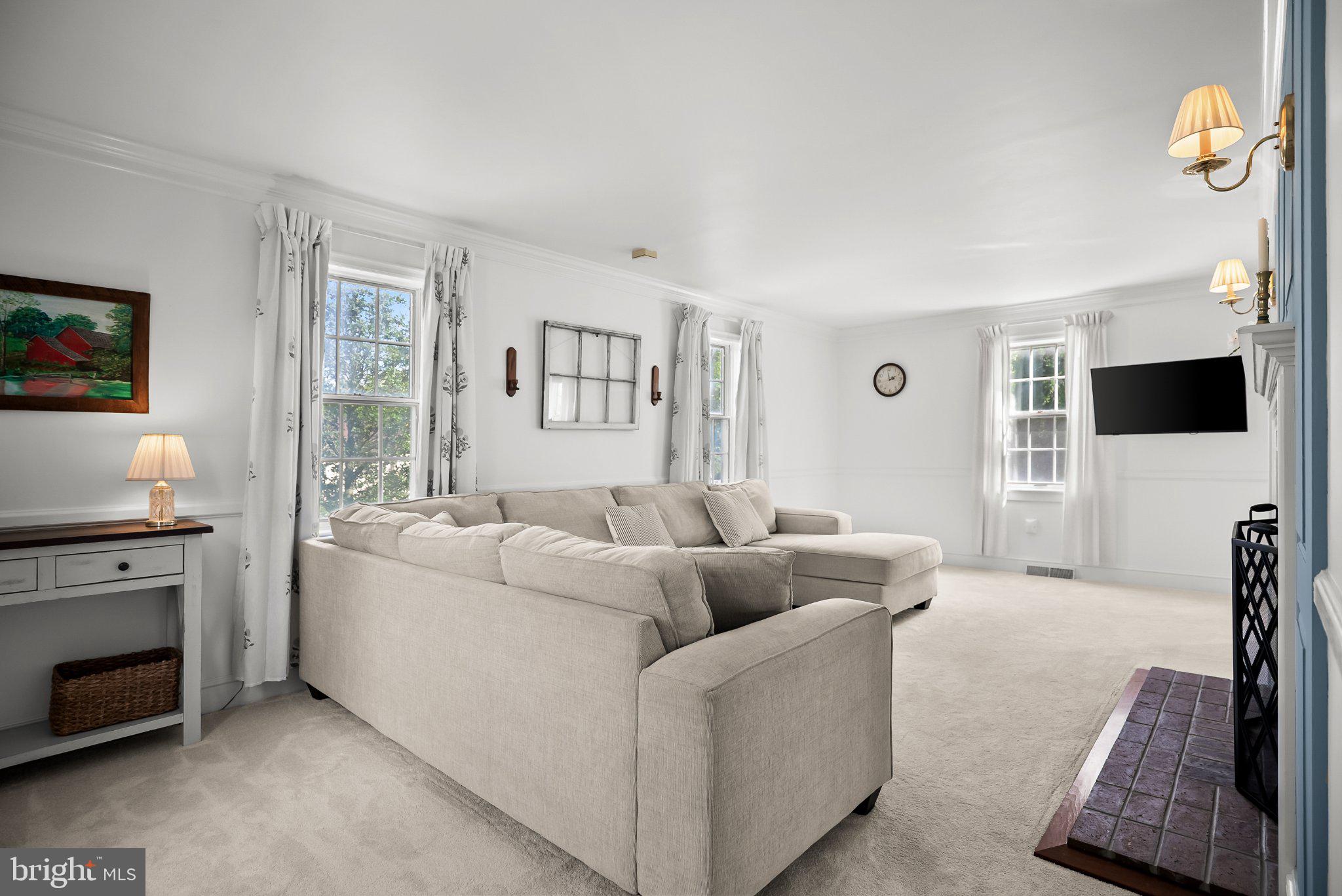 552 Hereford Lane Mickleton, NJ 08056 - Photo 4 of 30 Gallery Image 4