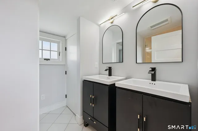 $6,000 | 19 Middle Beach Road, Madison, CT 06443