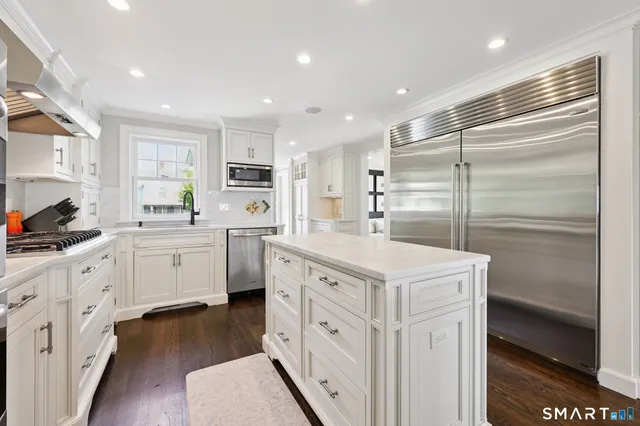 $6,000 | 19 Middle Beach Road, Madison, CT 06443