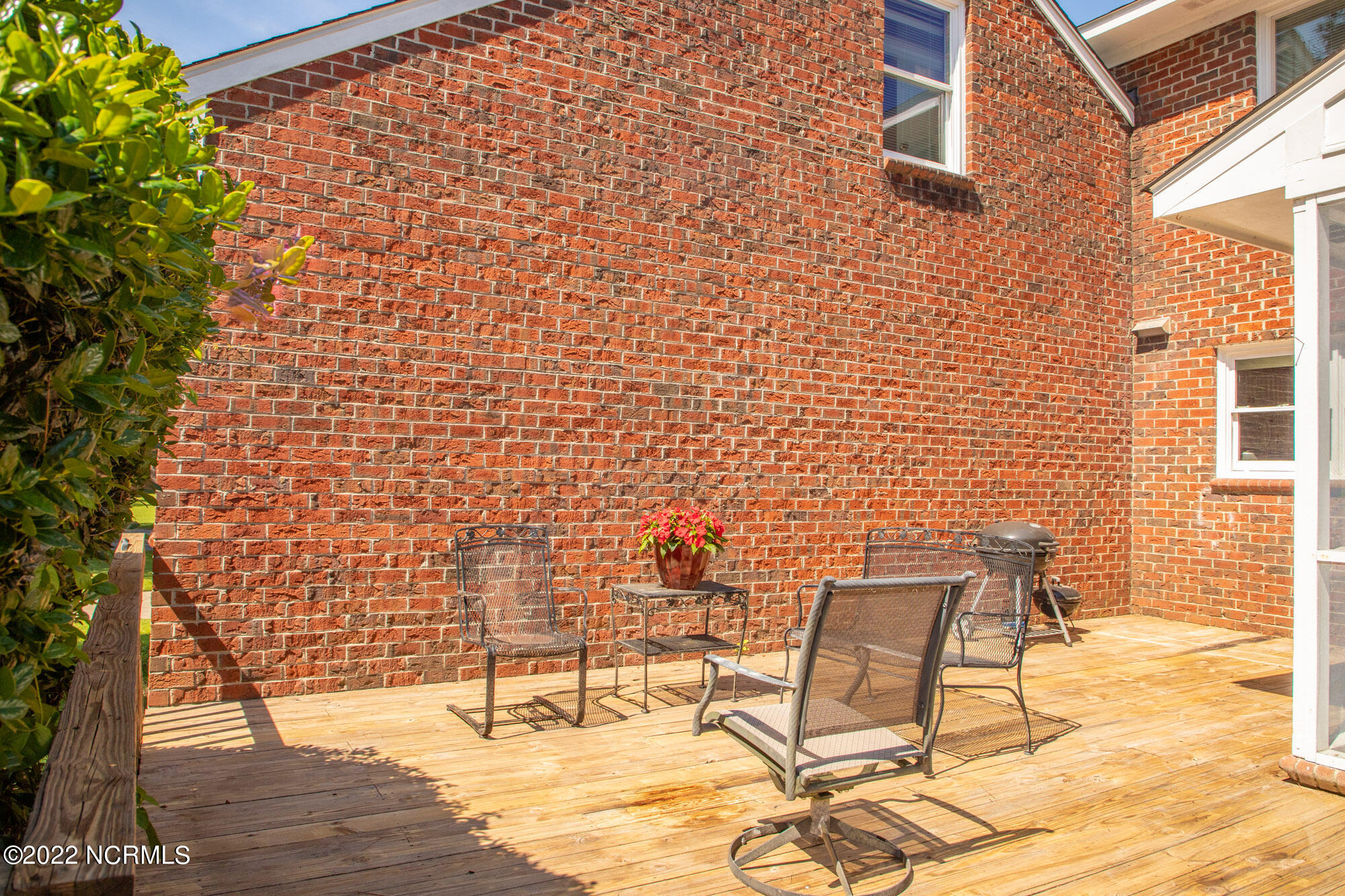 801 Lake Pointe Road New Bern, NC 28562 - Photo 27 of 40 Rear - Deck