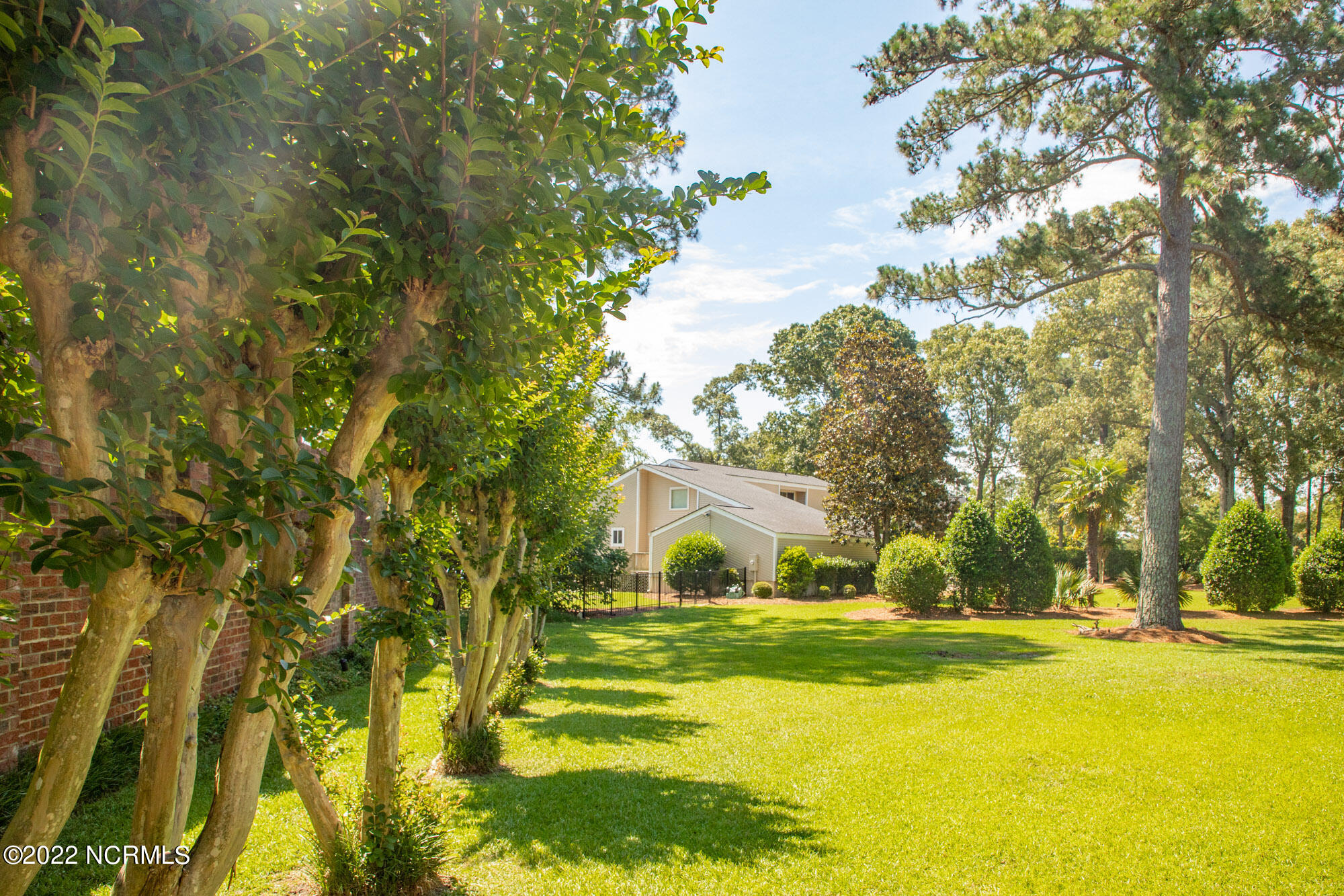 801 Lake Pointe Road New Bern, NC 28562 - Photo 31 of 40 Rear