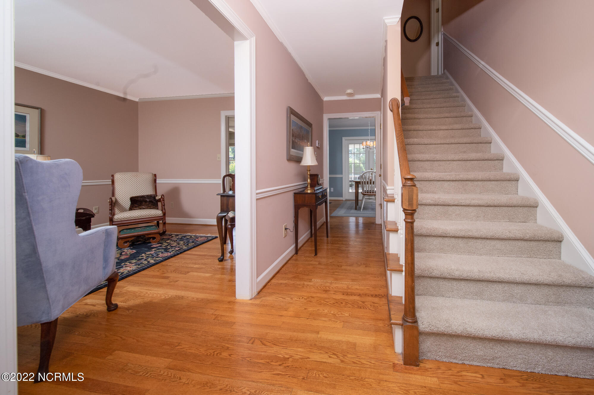 801 Lake Pointe Road New Bern, NC 28562 - Photo 8 of 40 Foyer