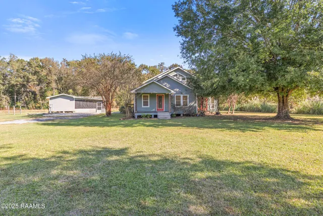 $395,000 | 308 Stelly Road, Carencro, LA 70520