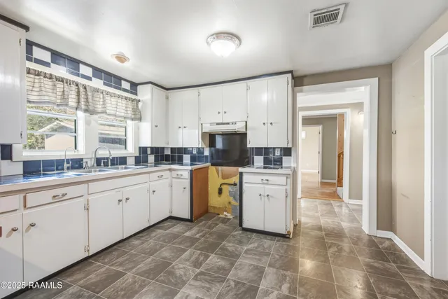 $395,000 | 308 Stelly Road, Carencro, LA 70520