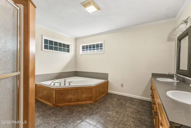 $395,000 | 308 Stelly Road, Carencro, LA 70520