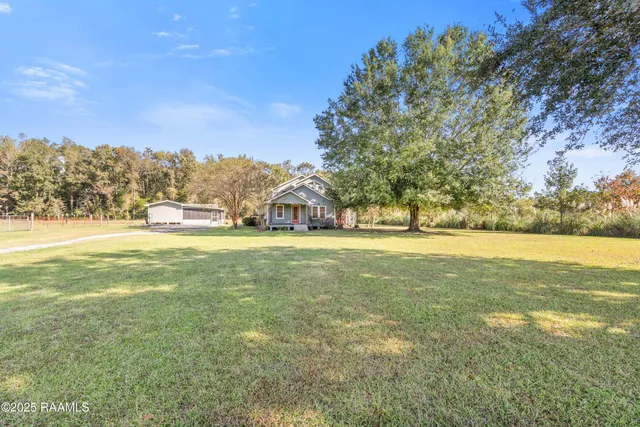 $395,000 | 308 Stelly Road, Carencro, LA 70520