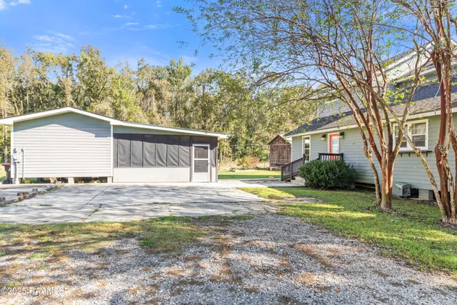 $395,000 | 308 Stelly Road, Carencro, LA 70520