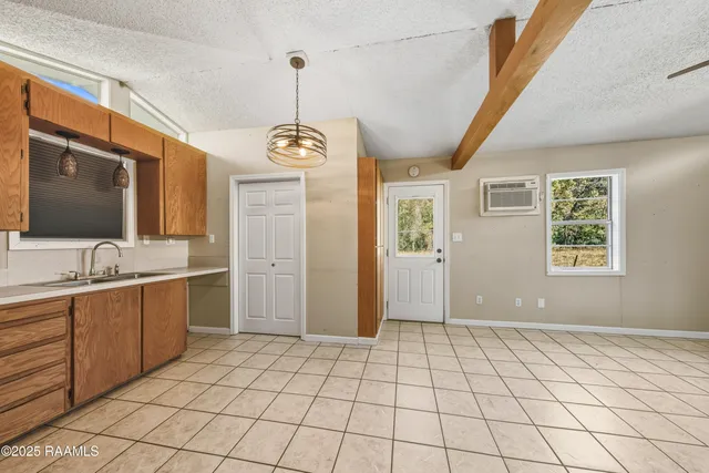 $395,000 | 308 Stelly Road, Carencro, LA 70520