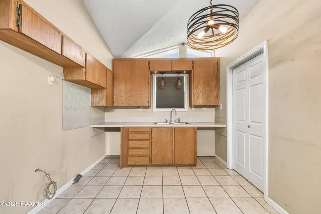 $395,000 | 308 Stelly Road, Carencro, LA 70520