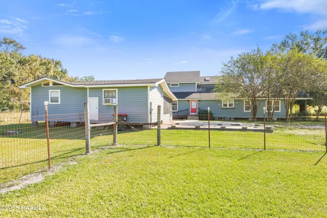 $395,000 | 308 Stelly Road, Carencro, LA 70520