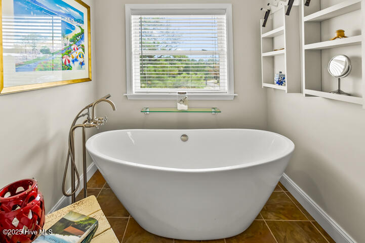 363 Cabin Creek Road Merritt, NC 28556 - Photo 74 of 131 Soaking Tub