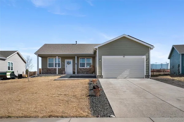 $390,000 | 84 South 4th Avenue, Deer Trail, CO 80105