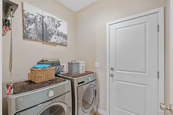 $390,000 | 84 South 4th Avenue, Deer Trail, CO 80105