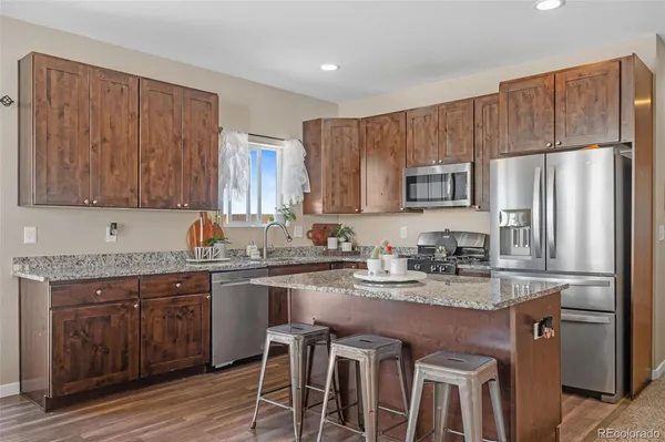 $390,000 | 84 South 4th Avenue, Deer Trail, CO 80105