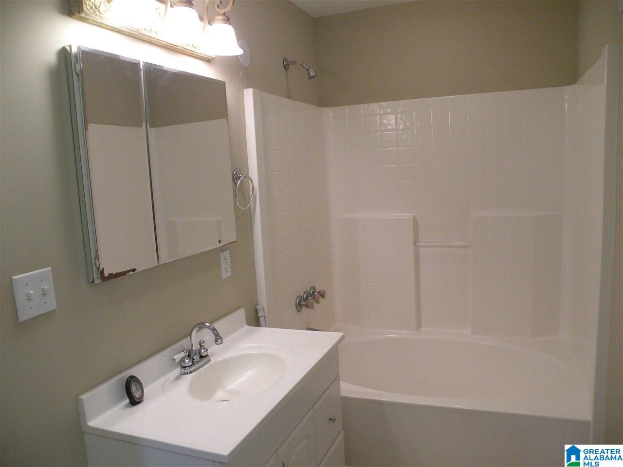 2100 Oldfield Road Sylacauga, AL 35150 - Photo 13 of 20