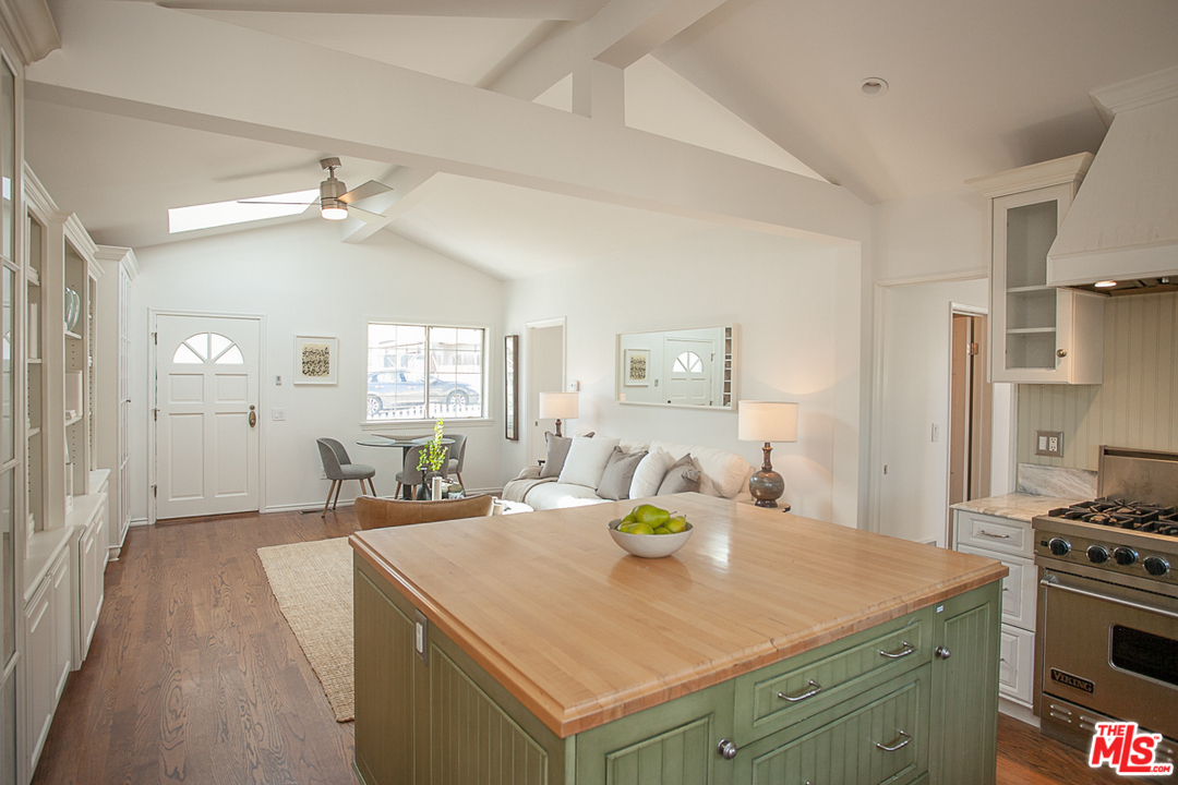 1923 Rockefeller Lane Redondo Beach, CA 90278 - Photo 28 of 32 Gallery Image 28