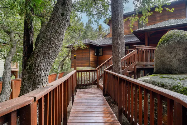 $895,000 | 25504 Cedar Glen Drive, Idyllwild, CA 92549