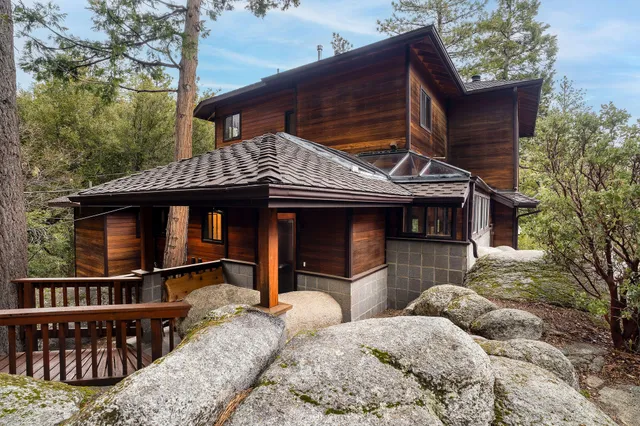 $915,000 | 25504 Cedar Glen Drive, Idyllwild, CA 92549