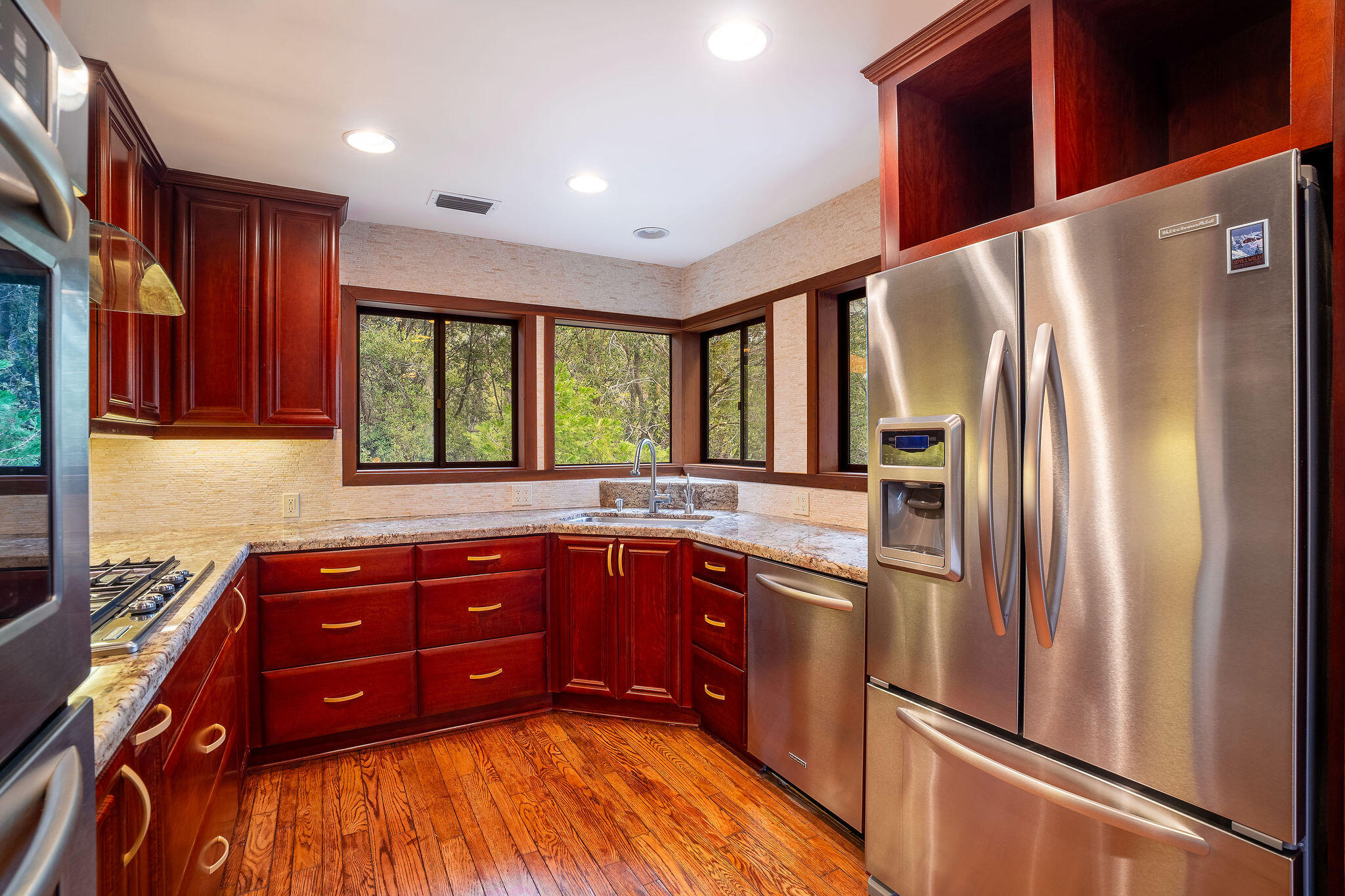 25504 Cedar Glen Drive Idyllwild, CA 92549 - Photo 21 of 60 25504CedarGlenDr.-36