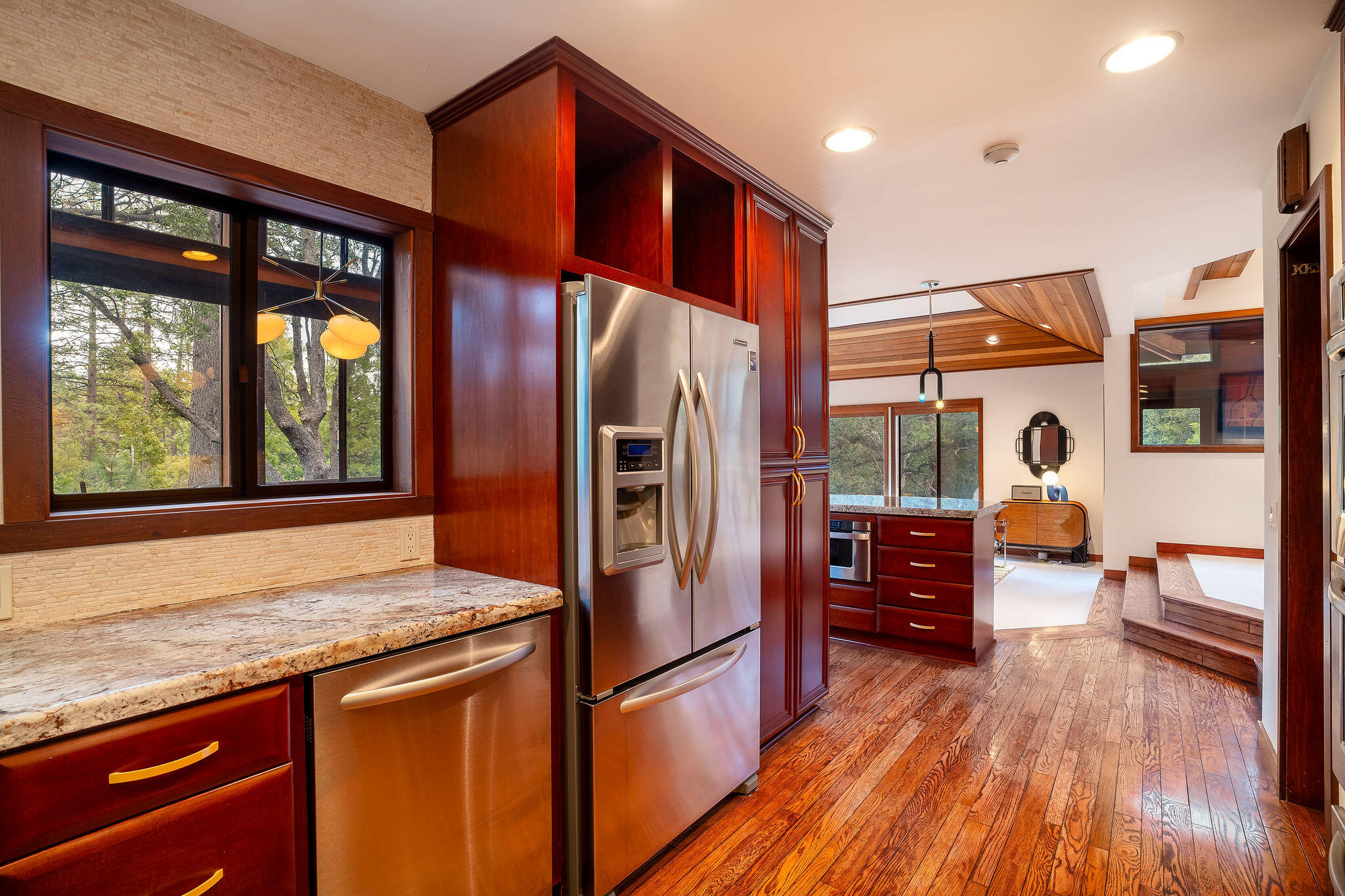 25504 Cedar Glen Drive Idyllwild, CA 92549 - Photo 22 of 60 25504CedarGlenDr.-37