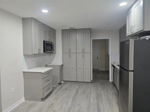 $1,750 | 10518 Royal Oaks Drive, Houston, TX 77016