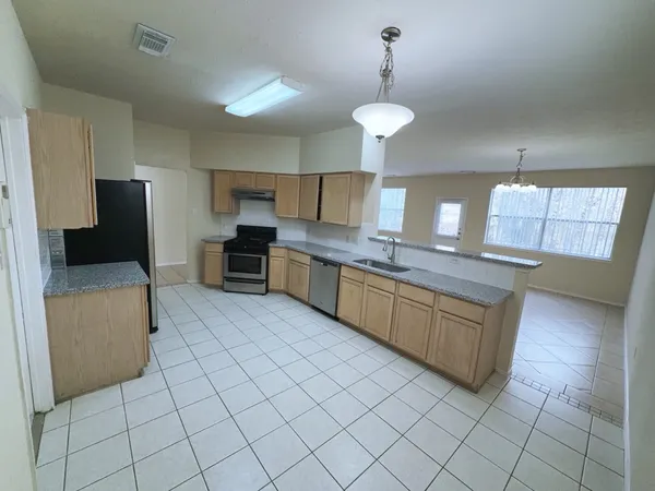 $2,300 | 6626 Sharpstown Green Circle, Houston, TX 77036