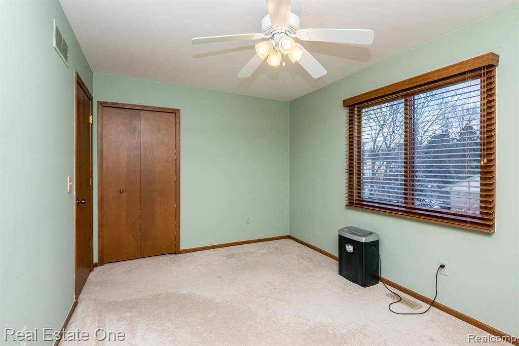 41344 Beacon Road Novi, MI 48375 - Photo 67 of 78