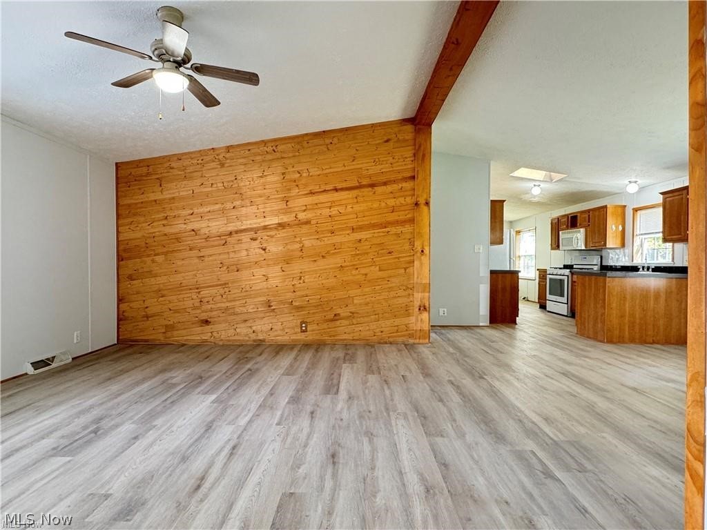 3583 Austin Road, Unit 9 Geneva, OH 44041 - Photo 2 of 16