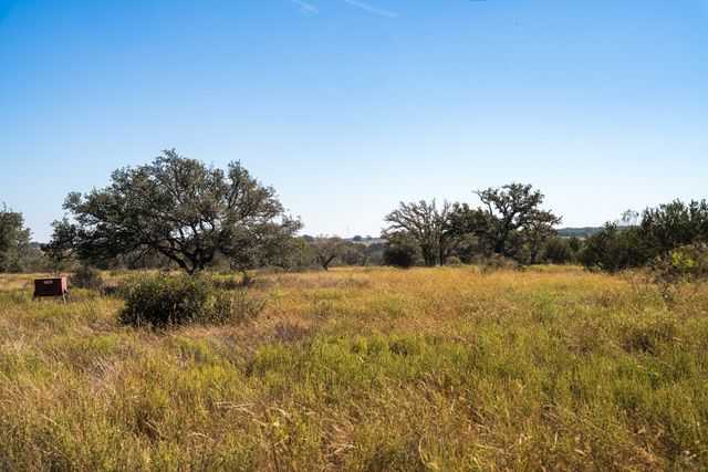$2,000,000 | 928 Bendele Road, Johnson City, TX 78636