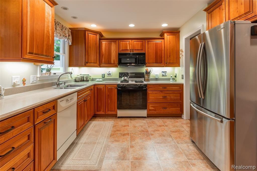 2549 Scio Road Dexter, MI 48130 - Photo 8 of 42 Photo 8