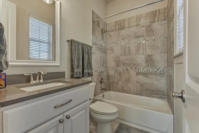 $699,000 | 122 Coral Bells Court, Conroe, TX 77304