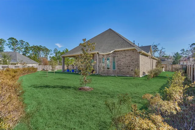 $699,000 | 122 Coral Bells Court, Conroe, TX 77304