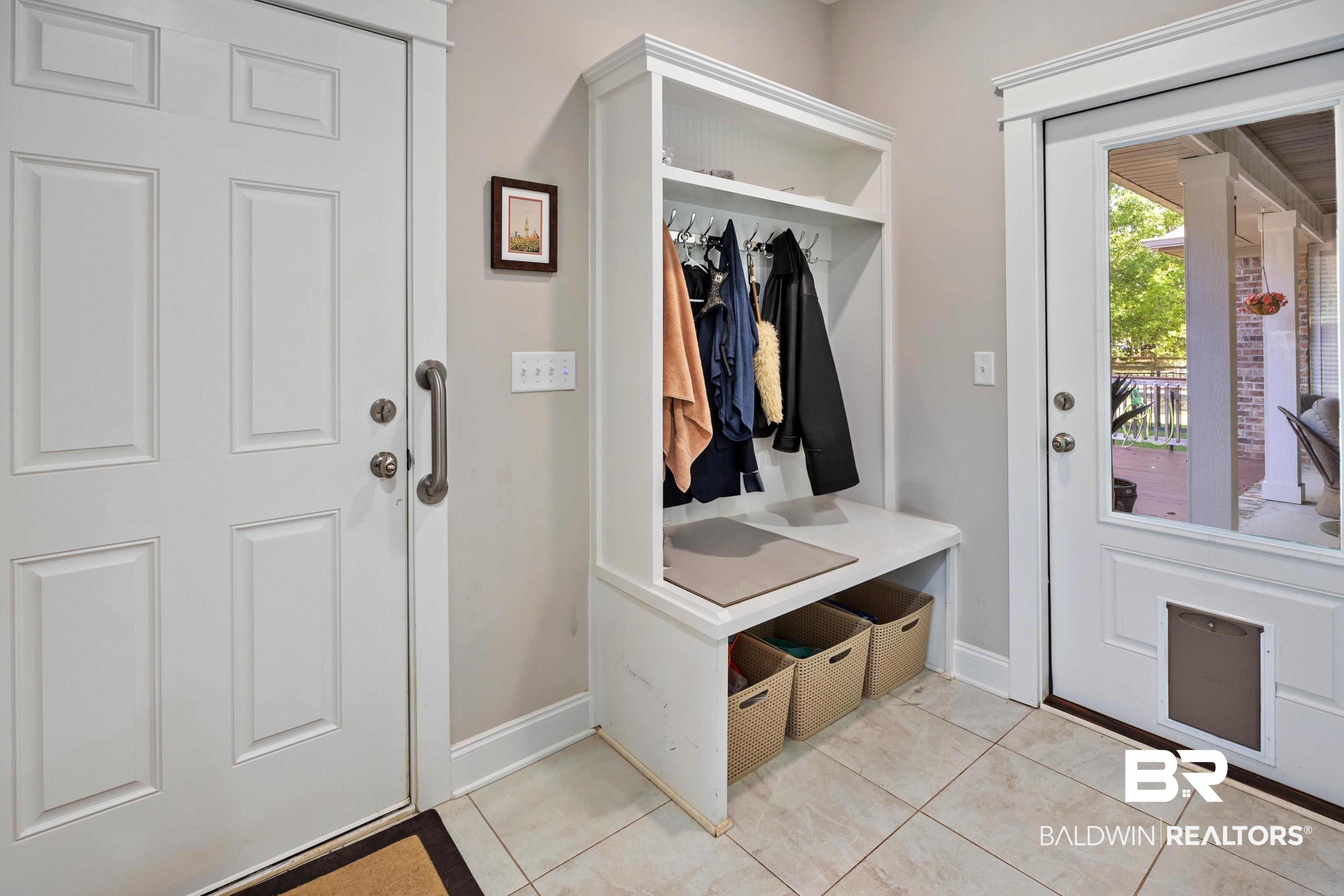 18576 Treasure Oaks Road Gulf Shores, AL 36542 - Photo 35 of 49 Mudroom