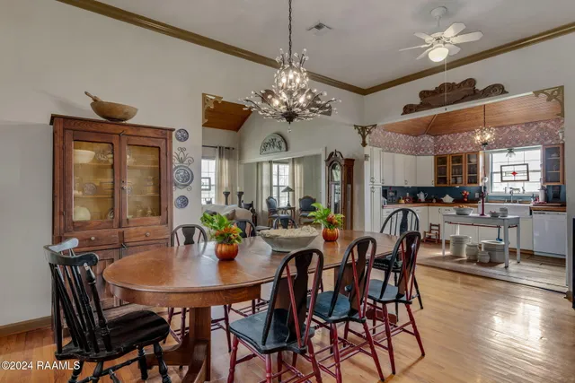 $350,000 | 8438 Dudley Road, Abbeville, LA 70510