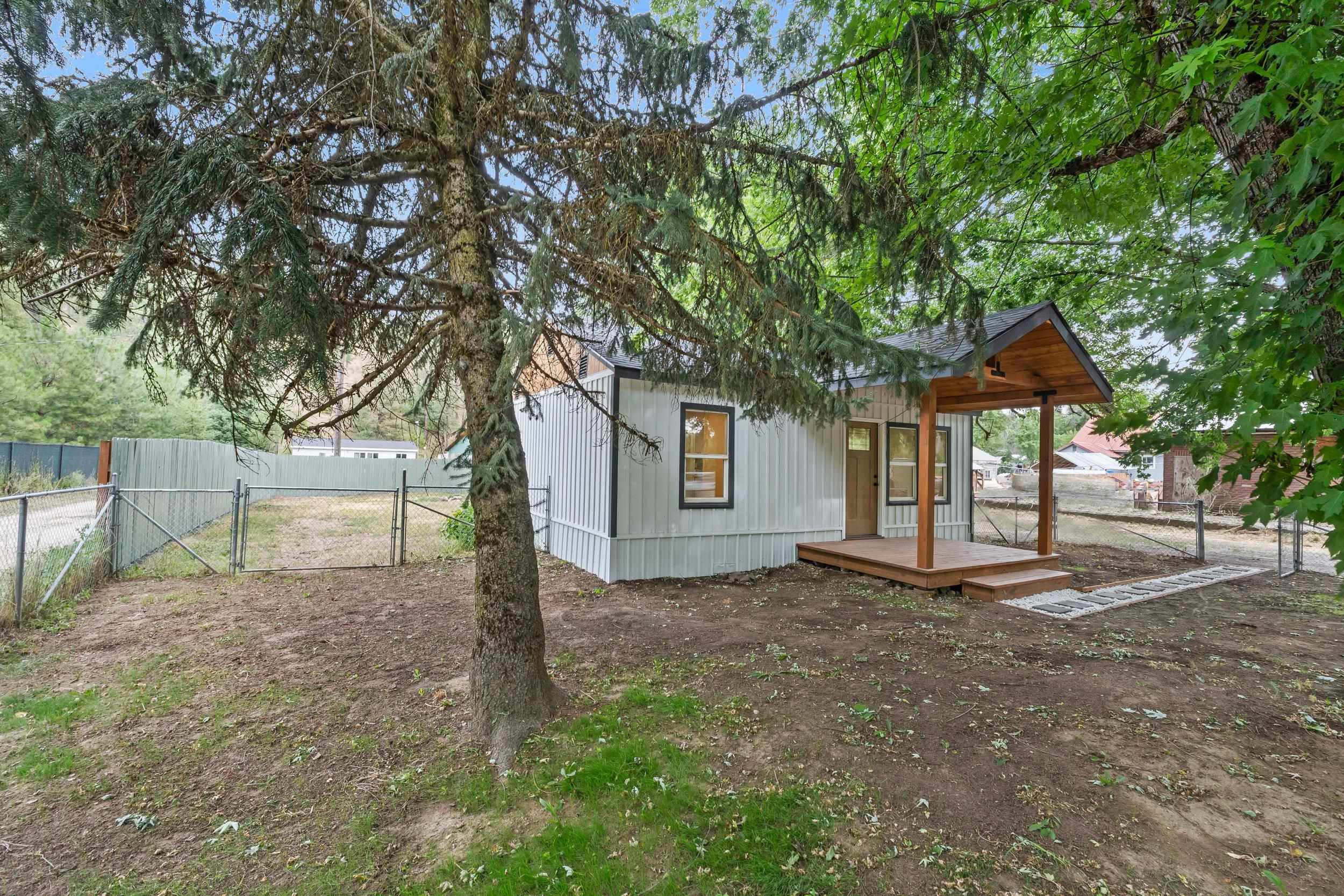 34326 North Milan Road Chattaroy, WA 99003 - Photo 3 of 25 Gallery Image 3