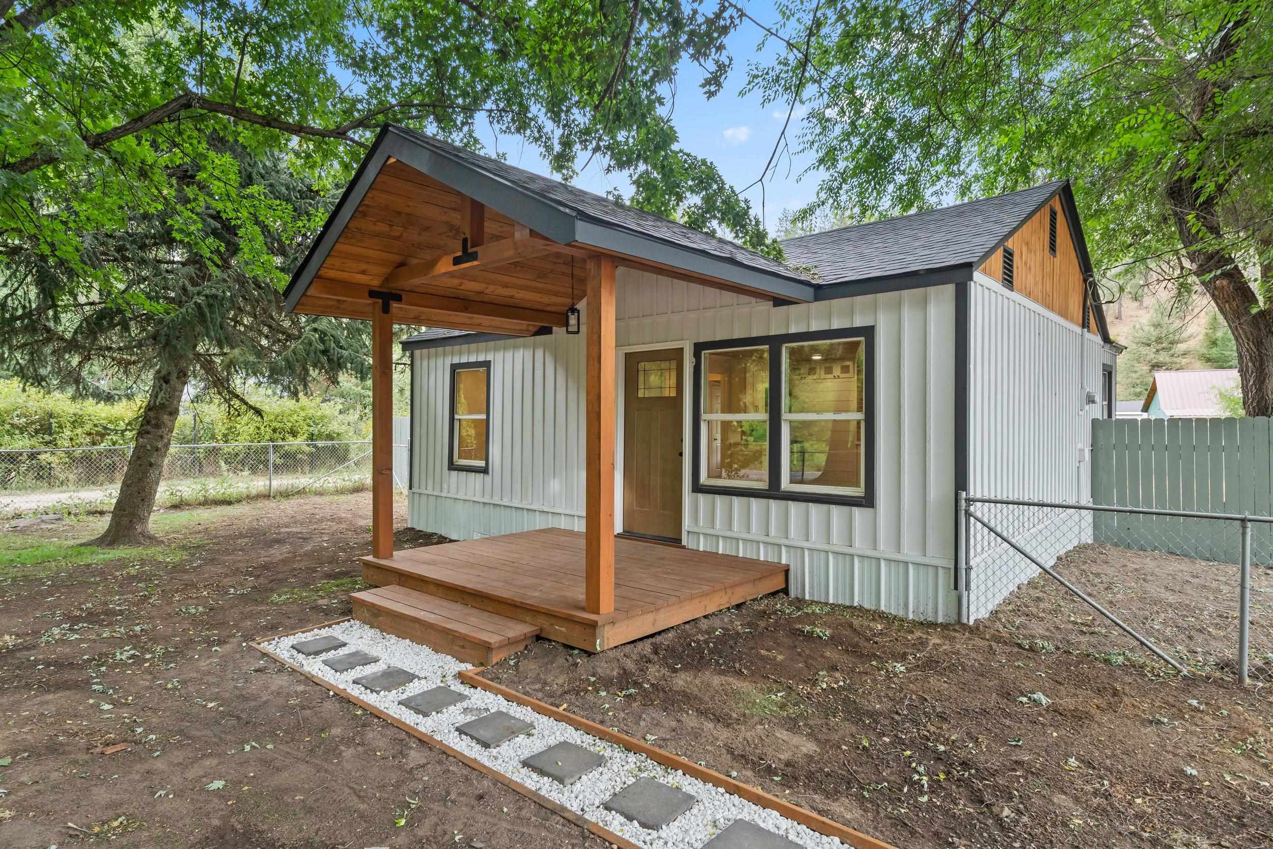 34326 North Milan Road Chattaroy, WA 99003 - Photo 5 of 25 Gallery Image 5